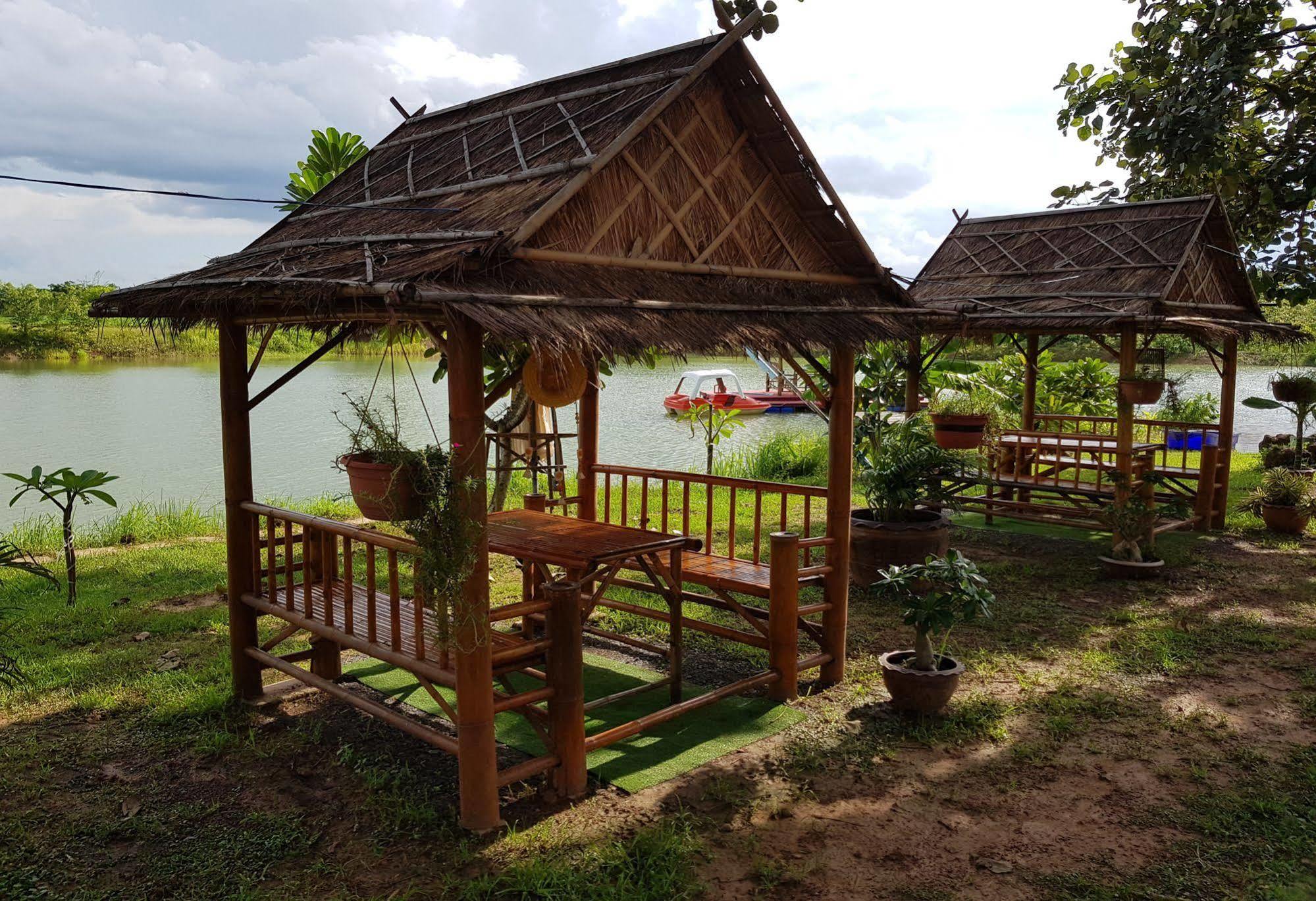 Changthai Comfort Pensión Udon Thani Exterior foto